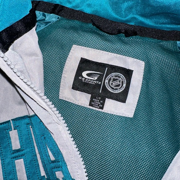 San Jose sharks bomber - Picture 2 of 3